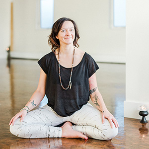 Jenelle Kitto yoga-santosha-teacher