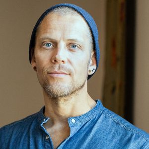 Markus Bauman yoga santosha therapist